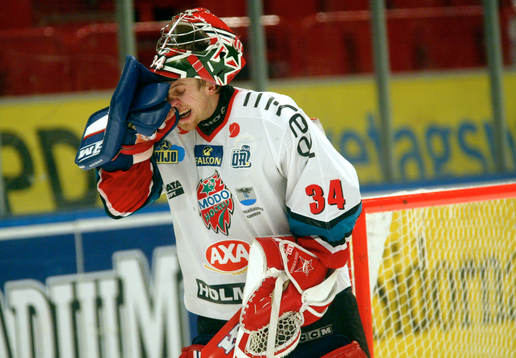 Juuso Riksman, Modo