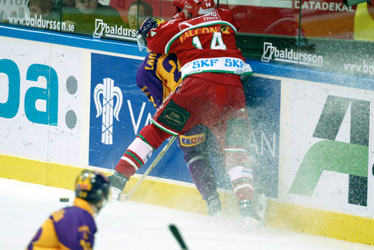 Patrik Carnbäck