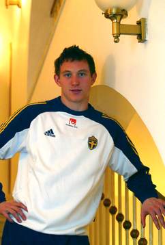 Fotboll, Kim Kallström, Sverige