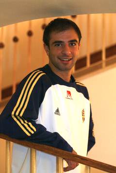 Fotboll, Kennedy Bakircioglu, Sverige