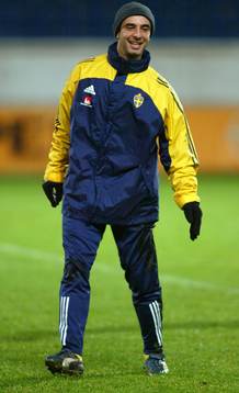 Fotboll, Kennedy Bakircioglü, Sverige, Träning