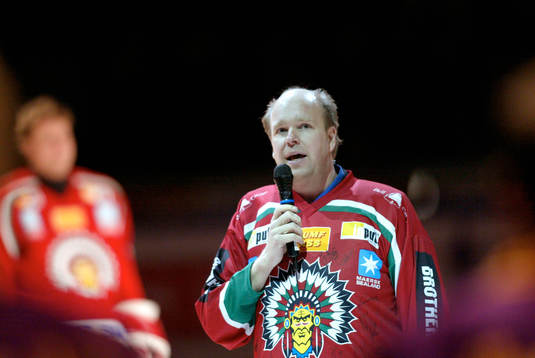 Lars Kronér, sång, nationalsång