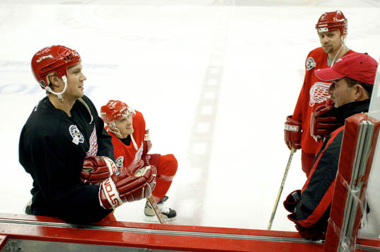 Nicklas Lidström, Henrik Zetterberg och Tomas Holmström,
