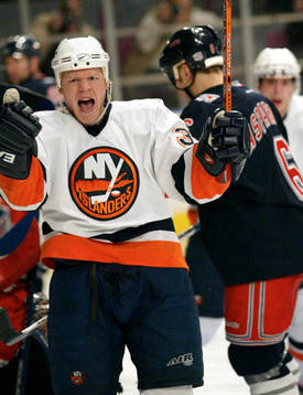 Brad Isbister, Islanders jublar
