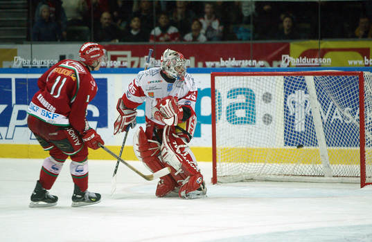 Magnus Kahnberg, Frölunda  avgör på straff