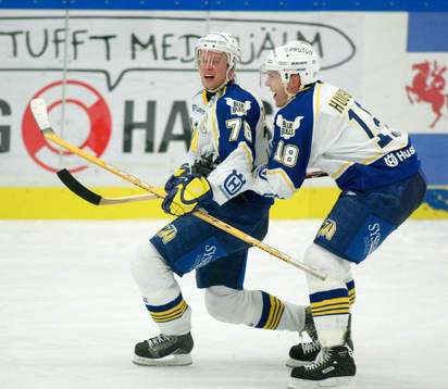 Johan Davidsson och Anders Huusko, HV 71. Jubel