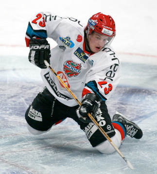 Magnus Hedlund, Modo