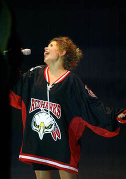 Ishockey, elitserien, Malmö, sångerska, artist, Eva Almér
