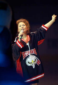 Ishockey, elitserien, Malmö, sångerska, artist, Eva Almér