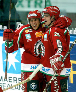 Peter Ström gratuleras