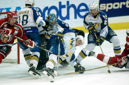 Struligt framför HV71s kasse