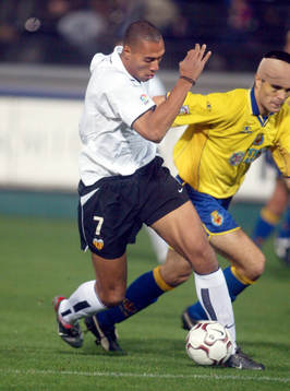 Carew, Valencia och Unai, Villarreal