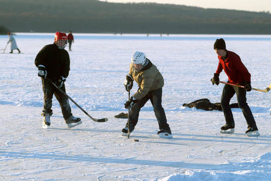Finjasjön, vinter, aktiviteter, is, ishockey