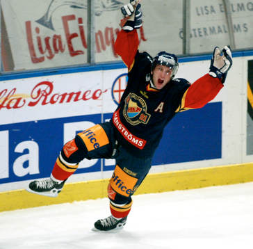 Bläddra bland fler bilder av ISHOCKEY