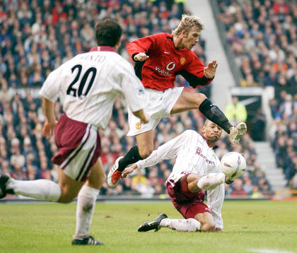 David Beckham, Manchester United hoppar över Edouard