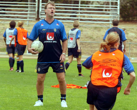 Fotboll, Dam, Sverige, Australia Cup. Per Hansson leder