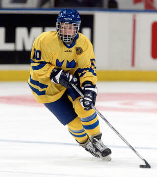 Evelina Samuelsson,  Sverige