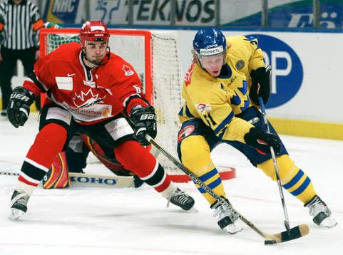 Mika Hannula, Sverige
