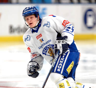 Jukka Hentunen, Finland