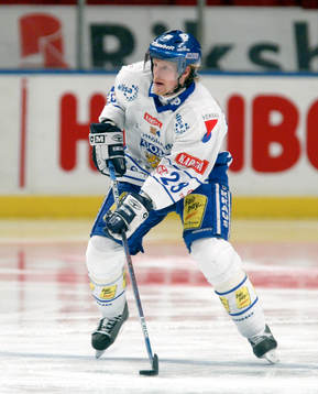 Toni Söderholm, Finland