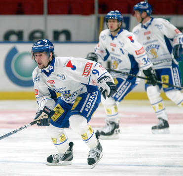 Kimmo Kuhta, Finland
