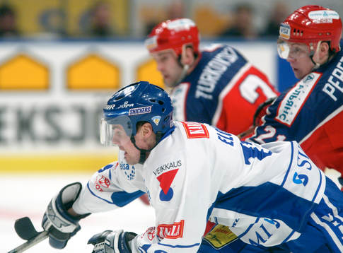 Teemu Elomo, Finland