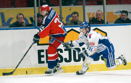 Jukka Hentunen, Finland och Sergei Vyshedkevich, Ryssland
