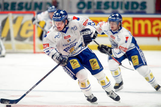 Jukka Hentunen, Finland