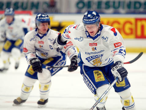 Jukka Hentunen, Finland