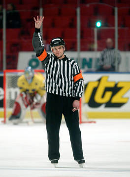 Hannu Henriksson, domare