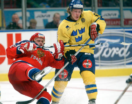 Mika Hannula, Sverige