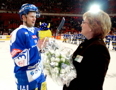 Juha Ylönen, Finland och Svenska  Spels representant