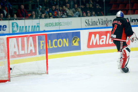 Andreas Hadelöv, målvakt, Malmö. Mål, bur