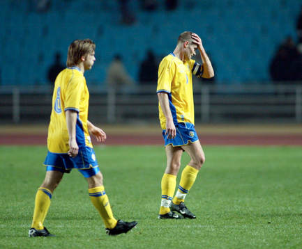 Olof Mellberg och Anders Svensson , Sverige deppar