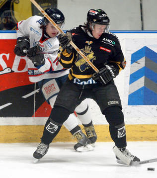 Fredrik Eriksson, Bofors och Jonas Liwing, AIK