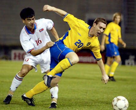 Niklas Skoog, Sverige och So Hyok Chol, Nordkorea