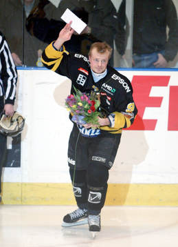 Anders Gozzi, AIK uppvaktas