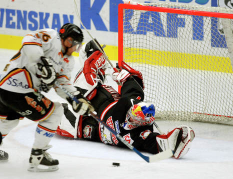 Hans Huczowski, Luleå lirkar in pucken bakom Andreas