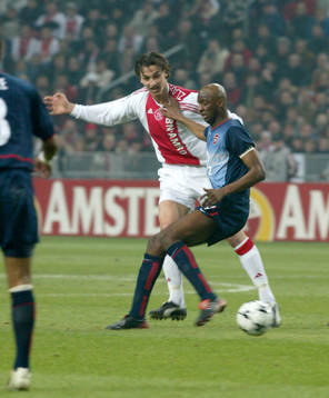Zlatan Ibrahimovic, Ajax gör en tunnel på Sol Campbell,