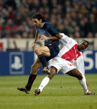 Robert Pires, Arsenal och Abubakari Yakubu, Ajax