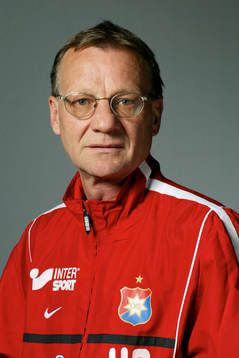 Hans Björnestöl, materialförvaltare