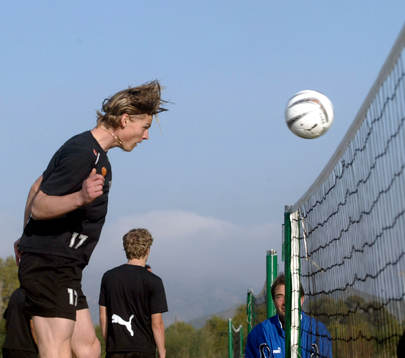 Markus Rosenberg, Malmö nickar till i fotbollstennis med