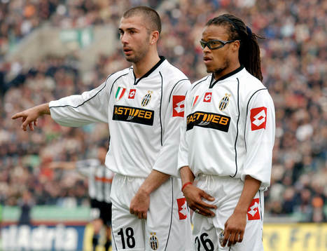 Di Vaio och Edgar Davids. Mur, skydd