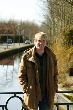Petter Hansson vid kanalen i Heerenveen