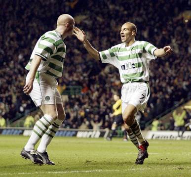 Henrik Larsson, Celtic, jublar