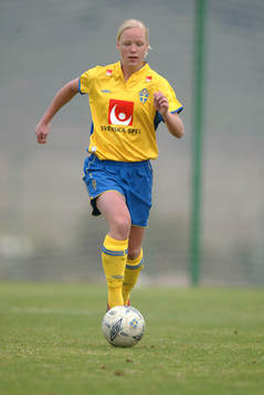 Caroline Seger, Sverige