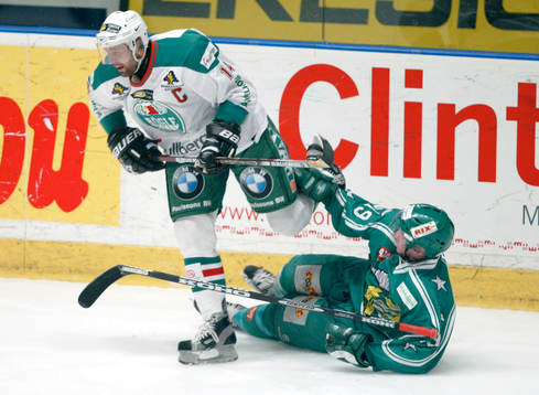 Roger Hansson, Rögle kör över Andreas Lindh, Hammarby
