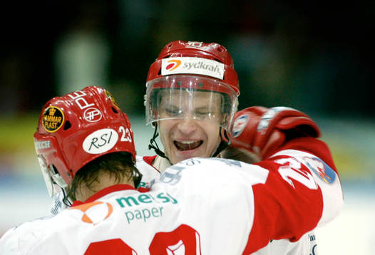 Kalle Koskinen jublar, jubel