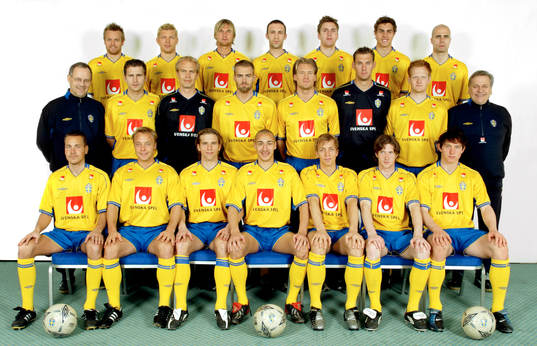 Överst Fr. v:  Mattias Jonson, Marcus Allbäck, Andreas