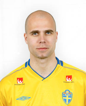 Teddy Lucic, Sverige